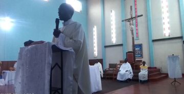 CELEBRATION DE LA SOLENNITE DU SAINT SACREMENT A LA PAROISSE BURURI